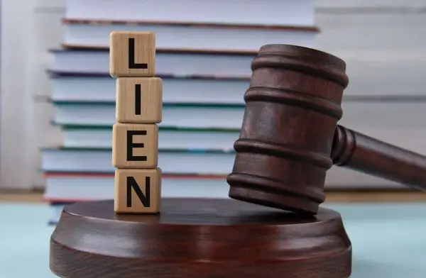 Master Florida construction lien laws with our course for contractors, subcontractors, and suppliers. Learn filing procedures, deadlines, Notices to Owner, lien waivers, and compliance strategies to protect your financial interests. Enroll today to navigate Chapter 713 with confidence!